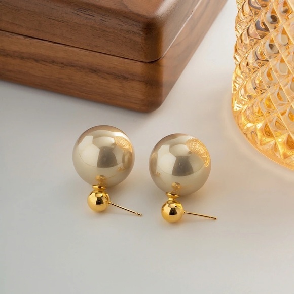 18K Gold Plated Champagne Pearl Drop Earrings - Picture 3 of 7